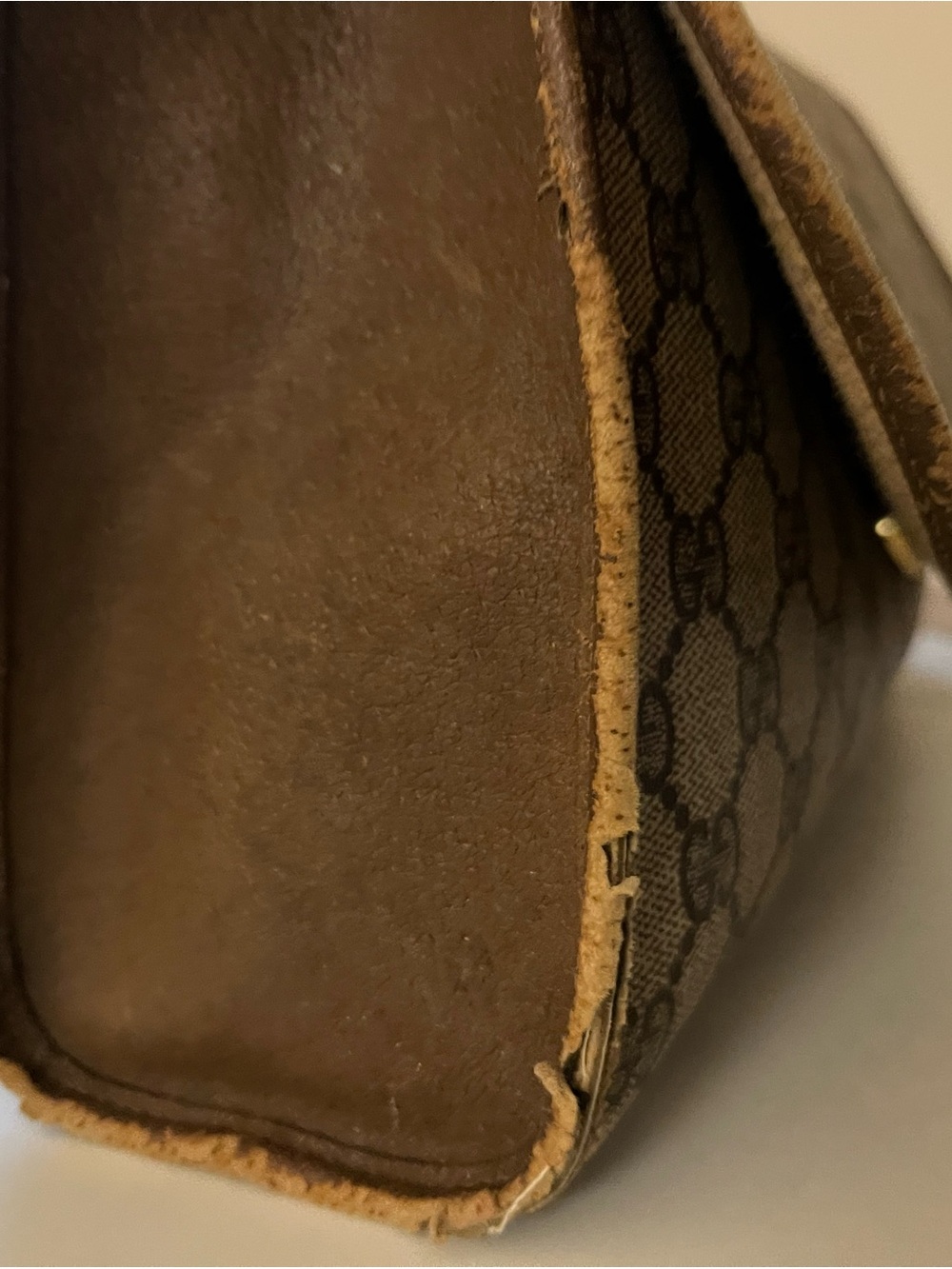 Gucci Brown Monogram Canvas Clutch with Web Stripe - Picture 13 of 16